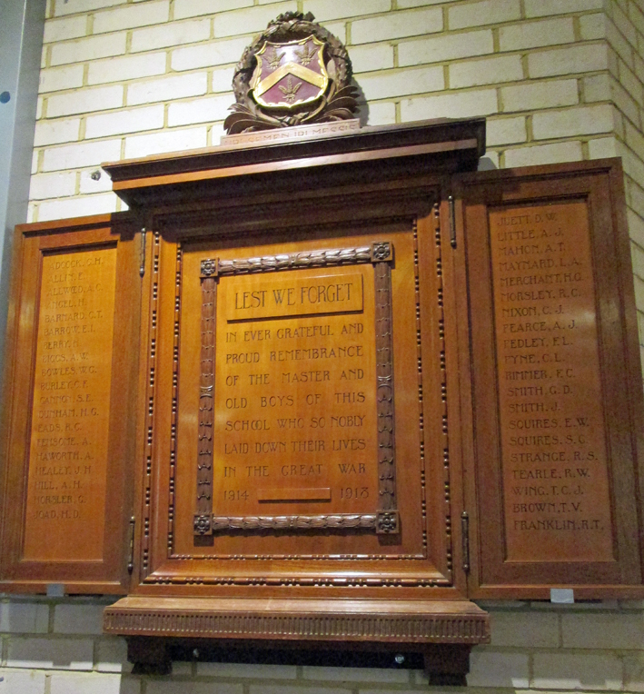 Luton Modern School War Memorial