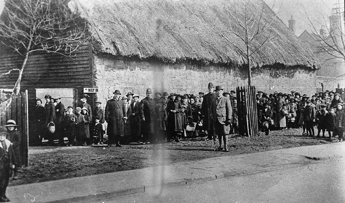 Potato queue at Dunstable