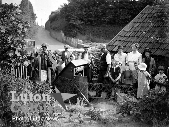 Village well, Heath and Reach