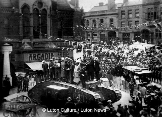 Tank on Market Hill WW1 Luton