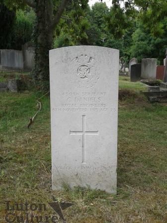 Colin Daniels gravestone
